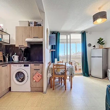 Apartament Bright Near *